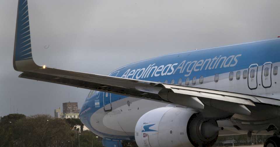 Aerolíneas Argentinas inicia acciones legales contra los gremios y busca echar a Pablo Biró del directorio de la empresa