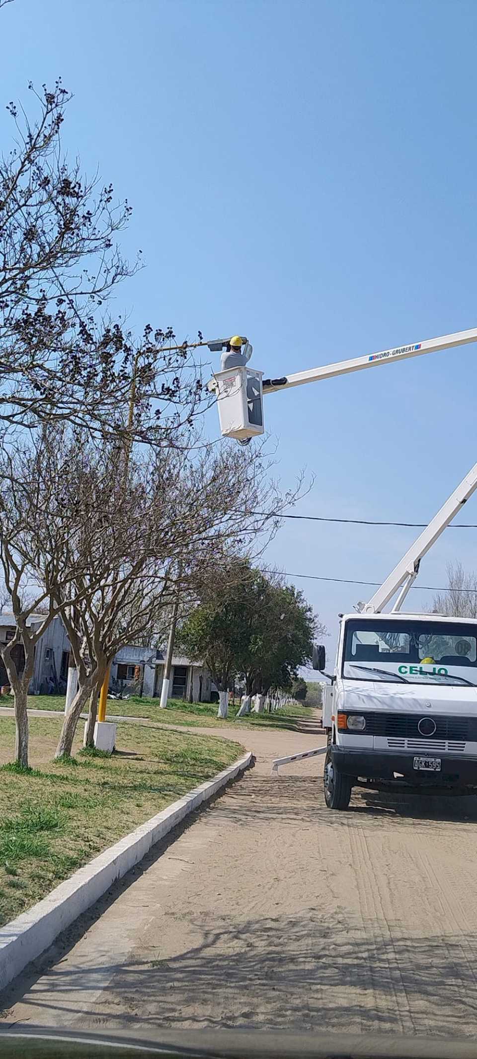 instalaron-11-luminarias-led-en-nicolas-bruzone