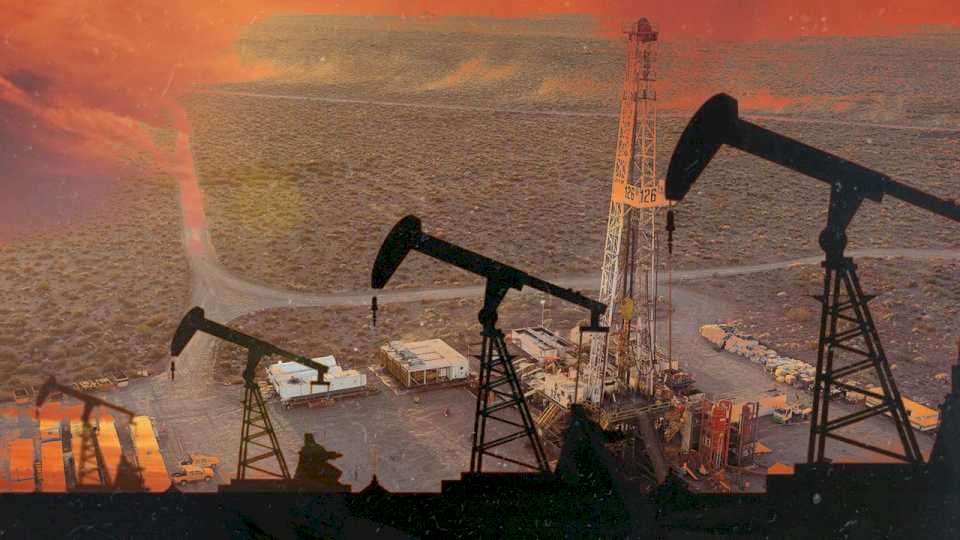 vaca-muerta:-la-produccion-de-petroleo-en-argentina-alcanzo-su-mejor-nivel-en-20-anos