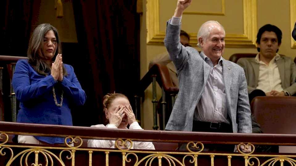 La votación para reconocer a Edmundo González como presidente refleja la minoría del Gobierno