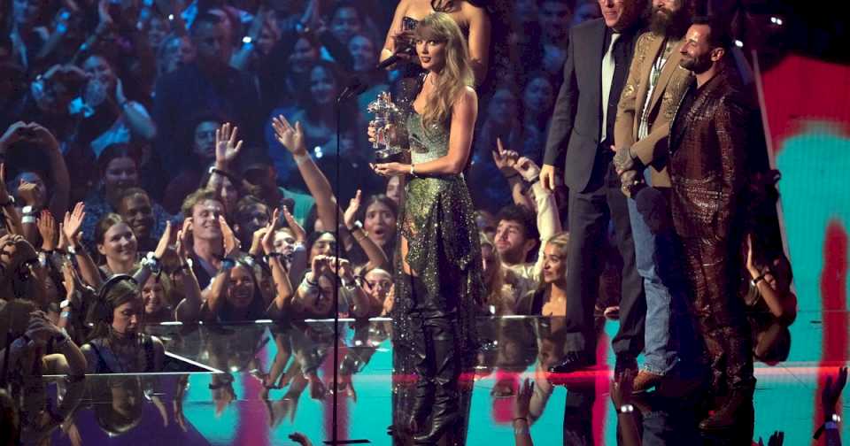 premios-mtv-vma-2024:-uno-por-uno,-todos-los-ganadores-en-otra-noche-sonada-para-taylor-swift