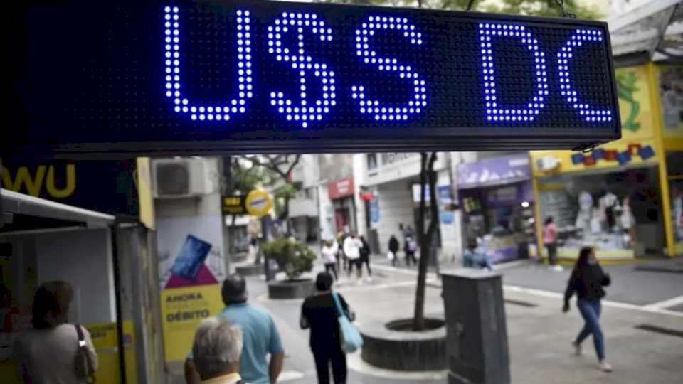 dolar-blue-en-cordoba:-a-cuanto-cotiza-este-jueves-12-de-septiembre