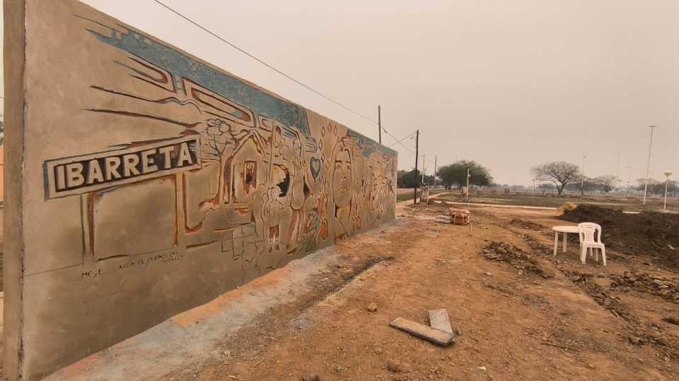 en-ibarreta-trabajan-en-un-mural-en-homenaje-a-los-docentes