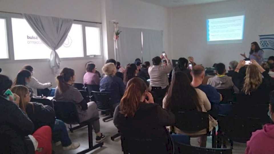 Taller de salud mental e intervención específica en adolescentes