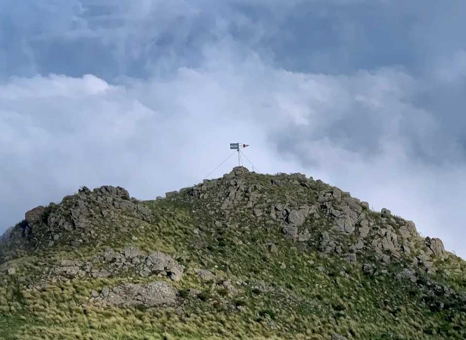 huerta-grande-recibe-la-primavera-con-una-caminata-nocturna-al-cerro-yapeyu