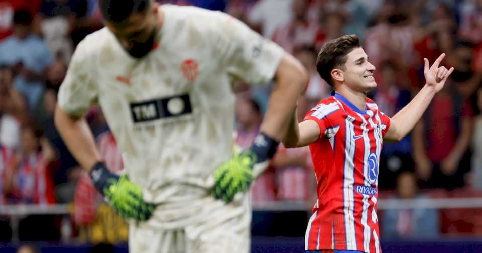 Julián Álvarez y su primer gol en el Atlético de Madrid: cerró la goleada ante Valencia con un tanto de oportunista