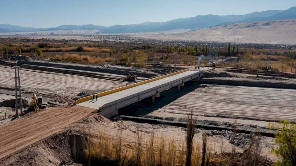 El puente de Medanitos en su etapa final