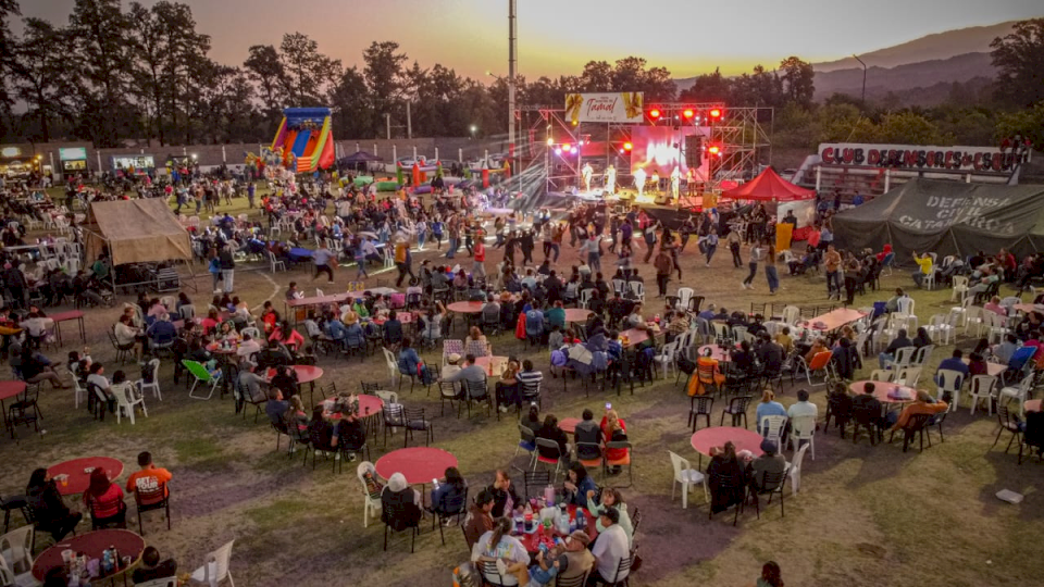 Gran convocatoria en la Fiesta Municipal del Tamal