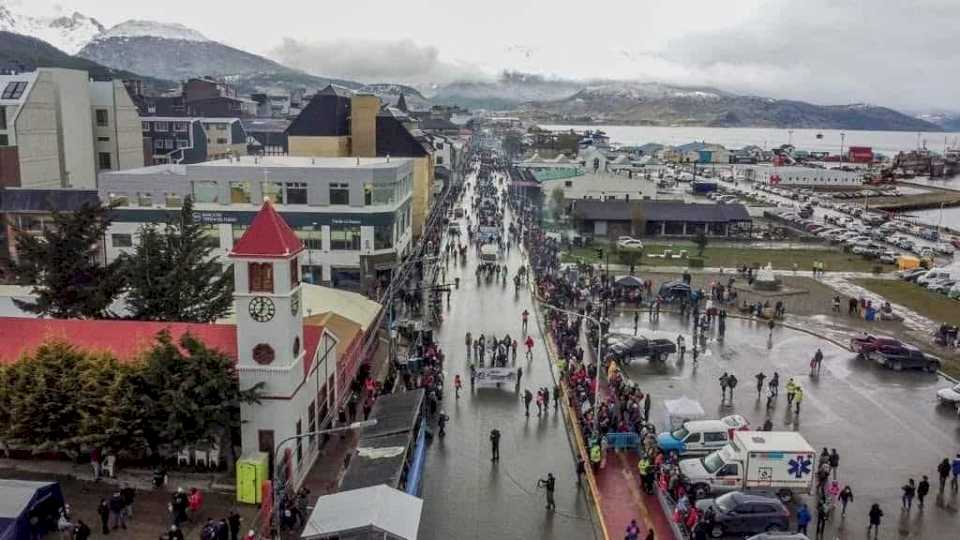 Abren las inscripciones para participar del desfile por el aniversario de Ushuaia