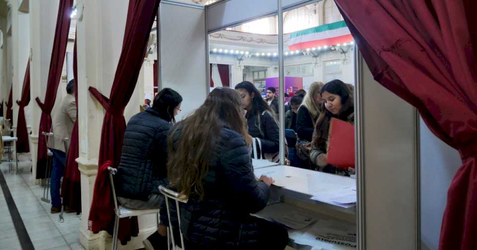 Cayó el empleo y subió la desocupación y el subempleo en la Ciudad