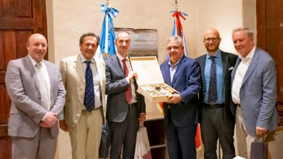 Empresarios italianos visitan Catamarca y analizan inversiones en producción primaria