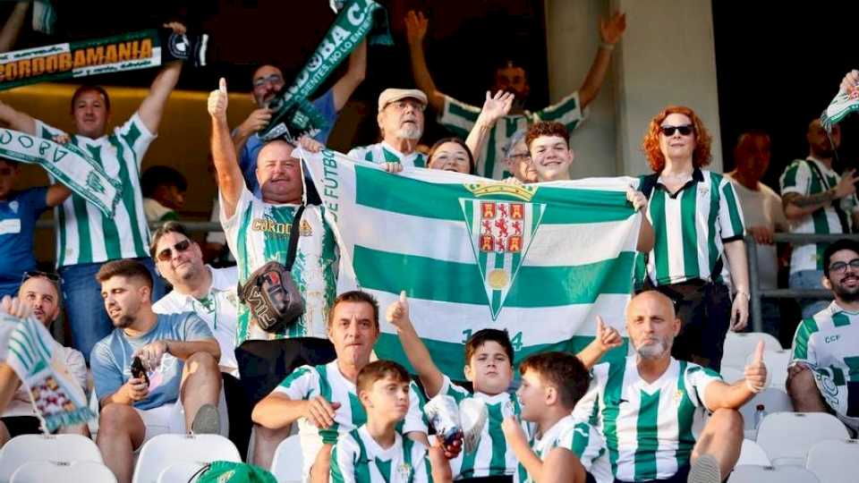 Horario y dónde ver por televisión el Huesca-Córdoba CF