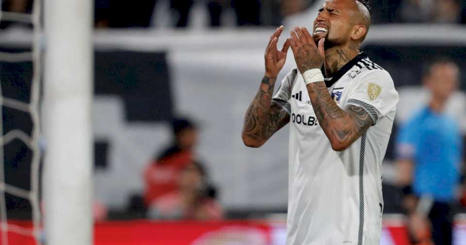 Arturo Vidal quiso chicanear a River por la cantidad de títulos que ganó pero las estadísticas dejaron en offside al crack de Colo-Colo