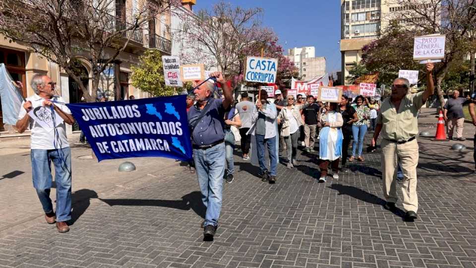 Nueva marcha de Jubilados en Catamarca