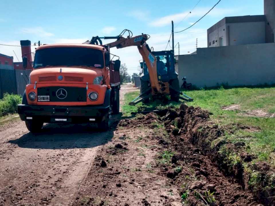 El Municipio ejecuta mantenimiento integral de desagües en distintos sectores