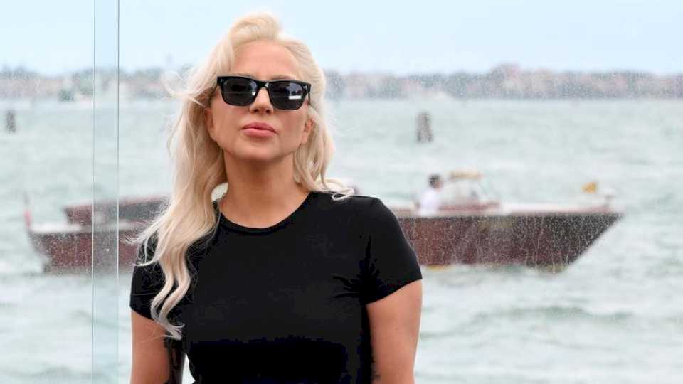 lady-gaga-explica-que-no-desmintio-el-rumor-de-que-era-un-hombre-porque-no-se-sentia-una-victima