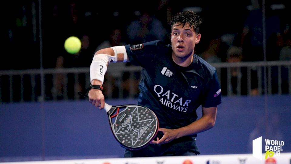 agustin-tapia-en-las-semifinales-del-valladolid-premier-padel