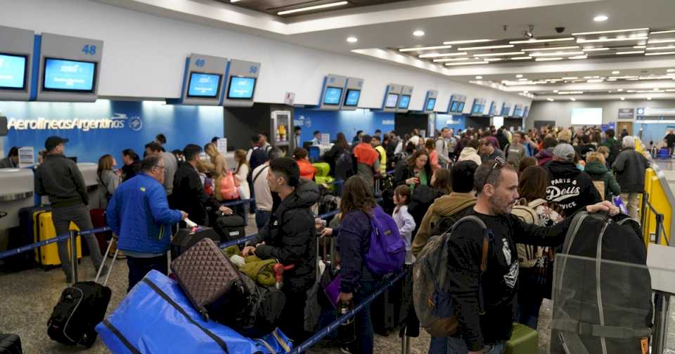 Mientras intenta avanzar con Aerolíneas en el Congreso, el Gobierno quiere acelerar el plan de privatizaciones de empresas públicas