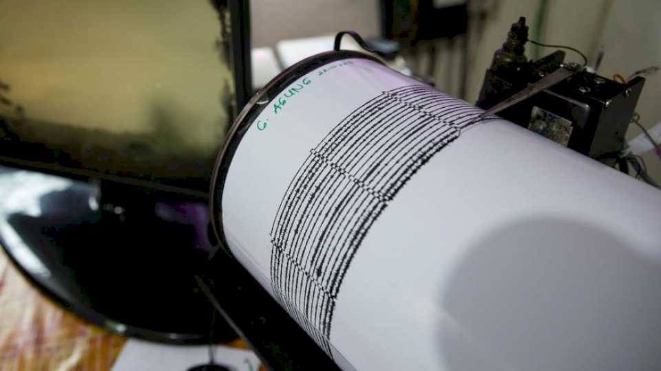 japon-emite-una-alerta-de-tsunami-en-las-islas-al-sur-de-tokio