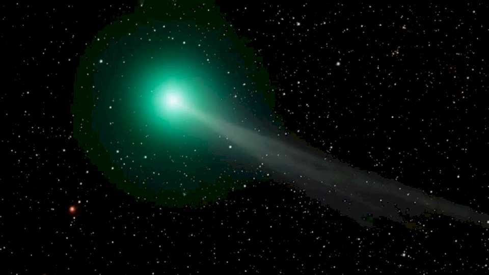 el-cometa-del-siglo-ya-empieza-a-iluminar-el-cielo-argentino:-la-mejor-hora-para-observarlo