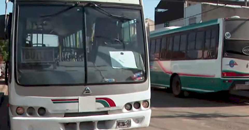 En el Día del Colectivero, atacaron a un chofer y la cortaron dos dedos con un machete: «Cada vez que salimos nos jugamos la vida»