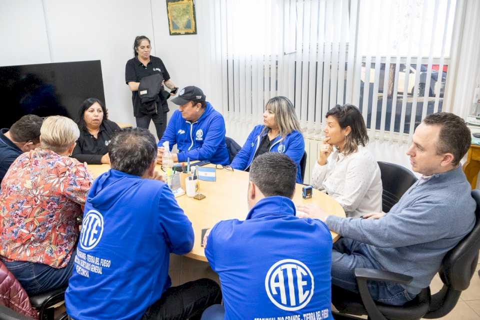 municipio-junto-a-los-gremios-firmaron-una-nueva-recomposicion-salarial