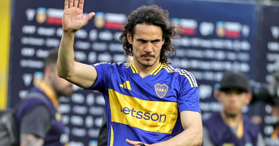 Edinson Cavani 2025, el objetivo de Riquelme para calmar el temblor en Boca y empezar a proyectar el camino al Mundial de Clubes