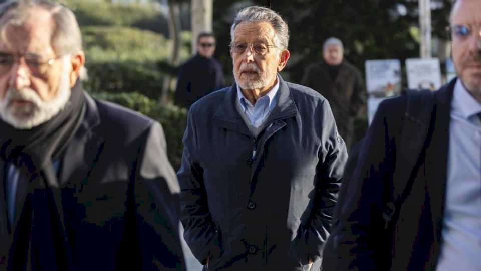 El excalde de Valencia Alfonso Grau cobró una mordida de un millón de euros que escondió en cuentas de EE UU de una de sus hijas