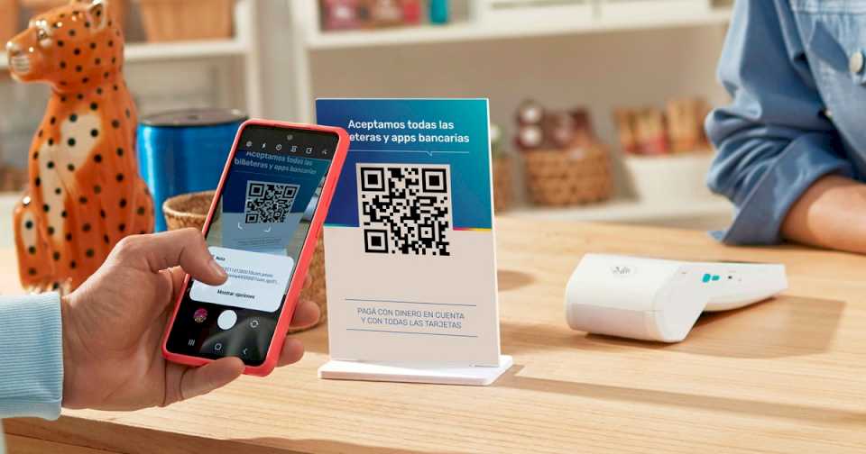 En promedio, los argentinos destinan más de $ 96.000 al mes para hacer pagos con código QR