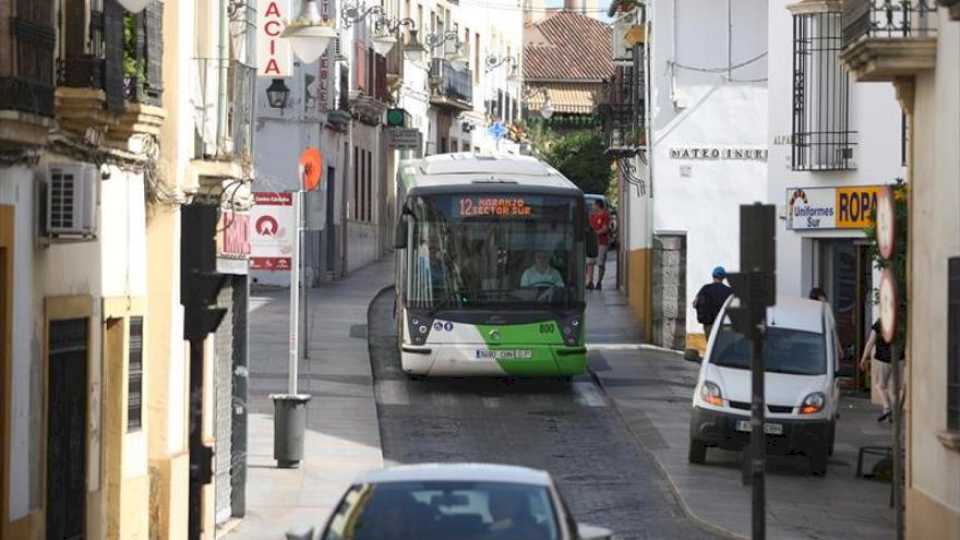 La obra de la calle Alfaros afectará a las líneas 1, 3, 7, 12 y C2 de Aucorsa