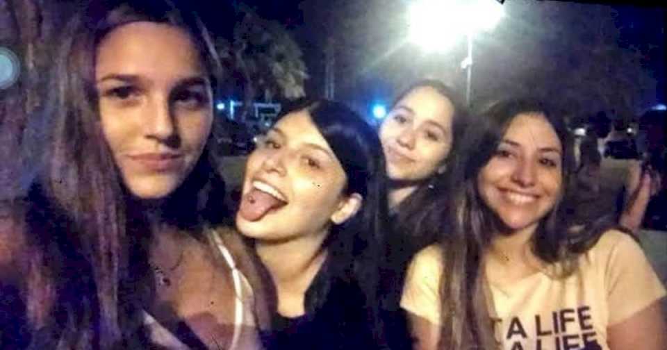 Las cuatro chicas que murieron en una ruta: alcohol al volante, bache y tragedia