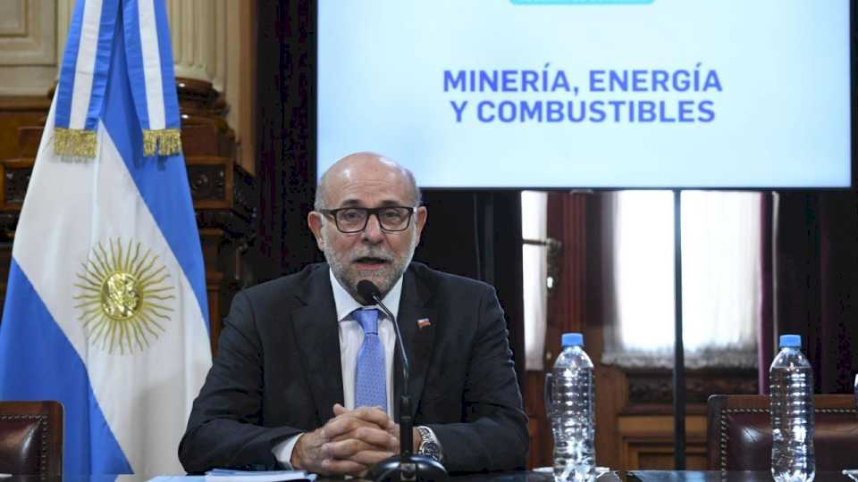 fama-asumio-como-presidente-de-la-comision-de-mineria,-energia-y-combustibles