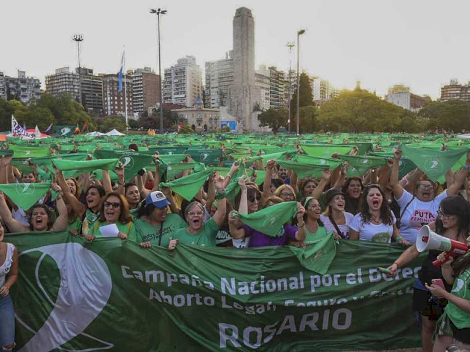 la-marea-verde-vuelve-a-las-calles-en-el-dia-de-accion-global-por-el-derecho-al-aborto-legal