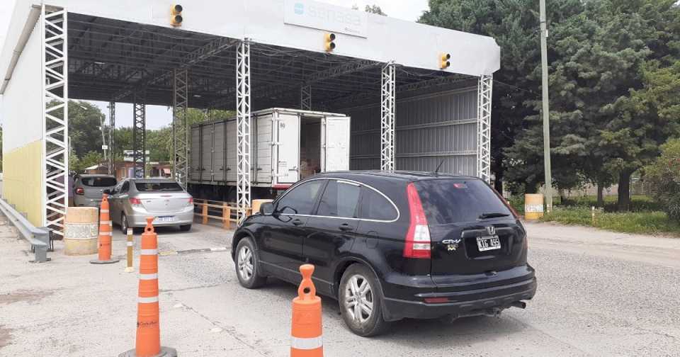 neuquen-aportara-para-mantener-la-barrera-que-impide-ingresar-asado-de-la-pampa