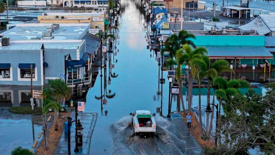 el-huracan-helene-dejo-muertos-y-multiples-destrozos-en-su-paso-por-florida