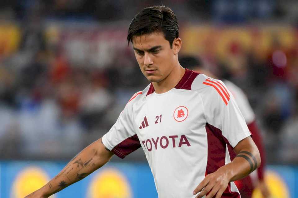 dybala-se-retiro-con-molestias-en-el-ultimo-partido-de-la-roma:-que-le-paso