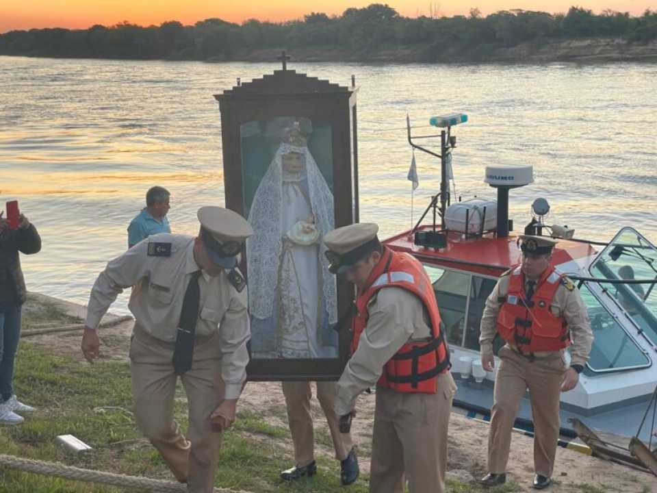 Virgen del Rosario: la procesión náutica y el inicio de la novena en imágenes