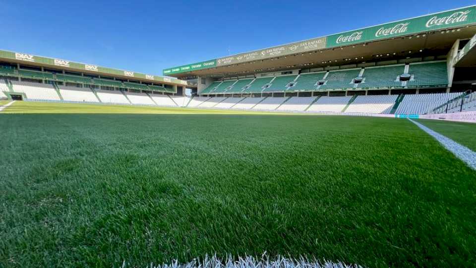 Sigue en directo el Córdoba CF-Racing de Ferrol