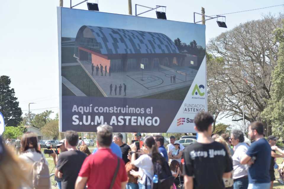 alvear-presento-el-nuevo-sum-y-el-campus-educativo-astengo-en-el-marco-de-la-11a-maraton-de-sus-fiestas-patronales