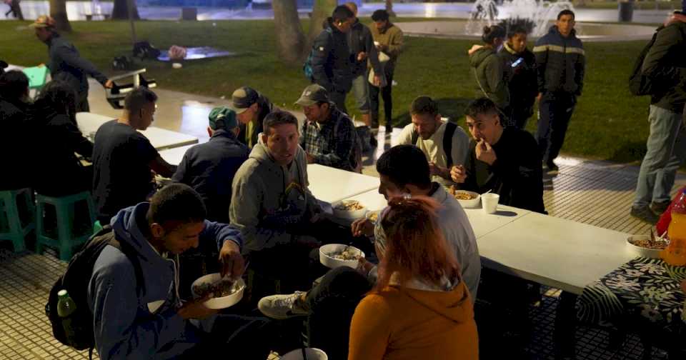 Ciudad: hay un millón de pobres, de los cuales 300.000 son niños y jóvenes