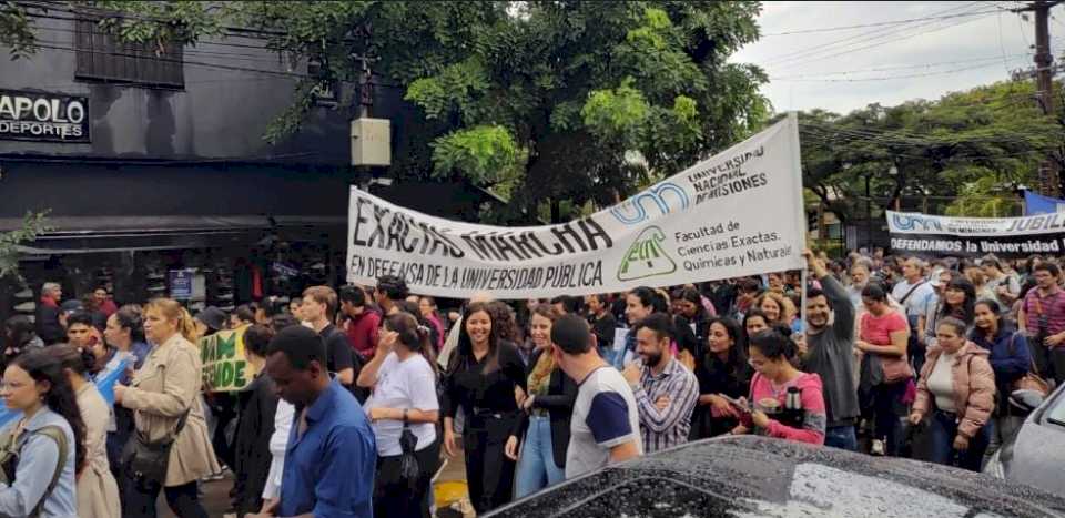 la-unam-convoca-a-la-marcha-nacional-universitaria-para-defender-la-educacion-publica:-mira-los-puntos-de-concentracion-en-posadas,-eldorado-y-obera