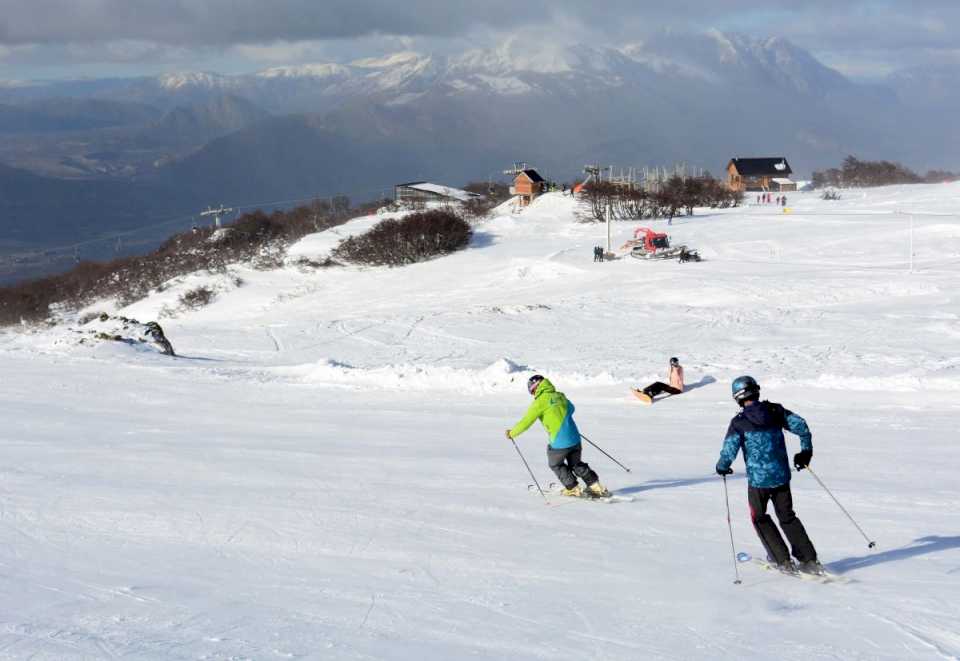 octubre-a-plena-nieve-y-tarifas-hiper-reducidas-en-el-cerro-perito-moreno 