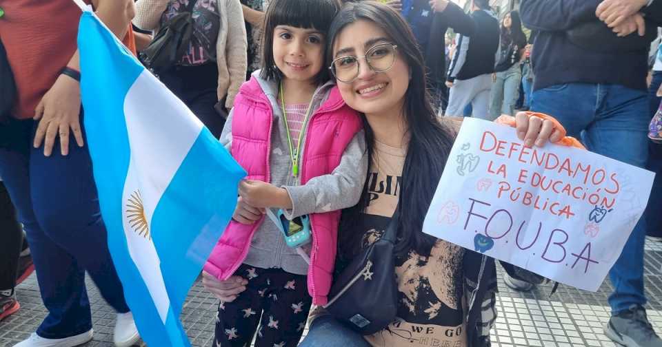 Las madres que son primera generación universitaria y decidieron marchar al Congreso con sus hijos