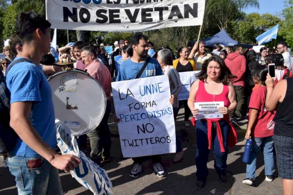 milei-veto-la-ley-de-financiamiento-universitario-tras-marcha-federal