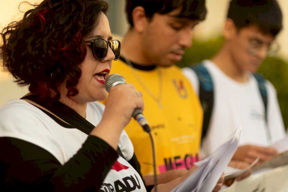 caceres-sforza:-“con-la-fuerza-de-la-calles,-vetemos-a-milei-y-su-plan-antieducativo”