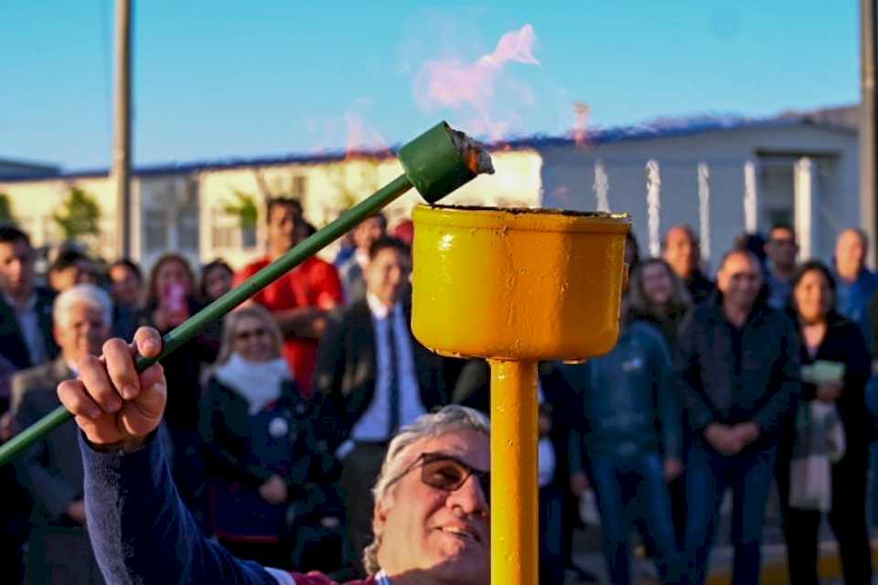 el-gobierno-inauguro-la-red-de-gas-natural-para-mas-de-400-familias-del-barrio-mirador-del-portezuelo