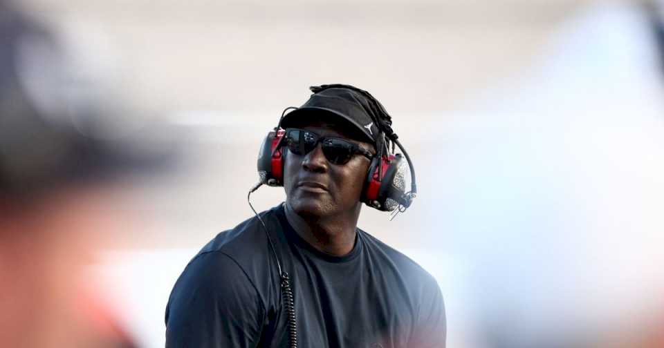 Michael Jordan le declaró la guerra a la Nascar y, con una millonaria demanda, pone en jaque a la categoría más popular del automovilismo de Estados Unidos