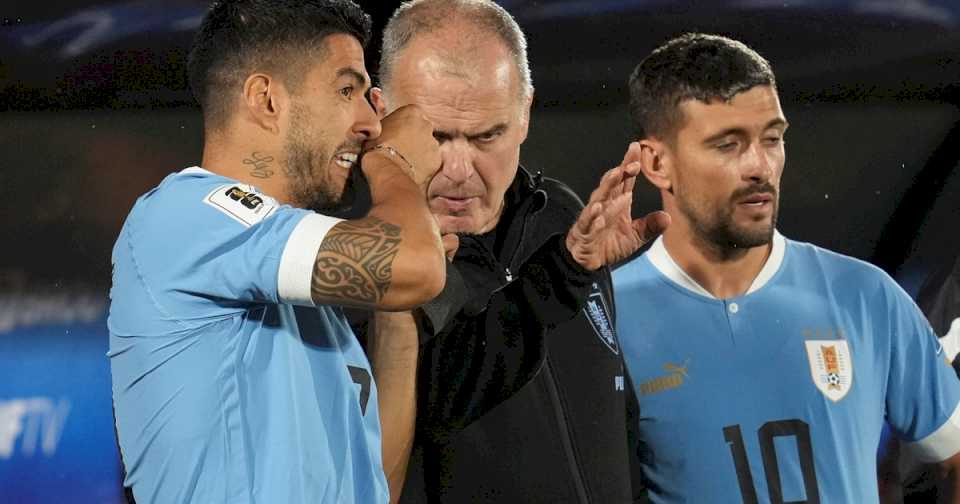 Luis Suárez lanzó duras críticas contra Marcelo Bielsa: «Los jugadores van a explotar”