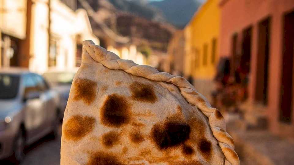 ¡las-de-jujuy!-la-verdadera-receta-para-preparar-tortillas-rellenas-a-la-parrilla