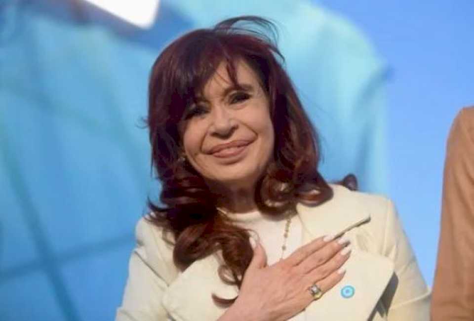 cristina-kirchner-confirmo-que-sera-candidata-para-presidir-el-pj:-«estoy-dispuesta-a-aceptar-el-desafio»